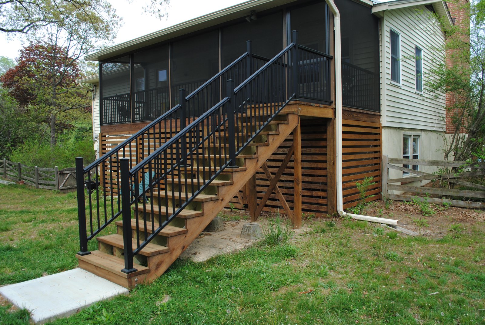 We Restore Decks screen room project